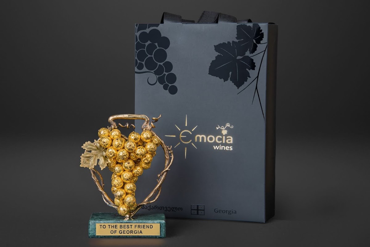 ჩვენი ბრენდი Emocia Wines